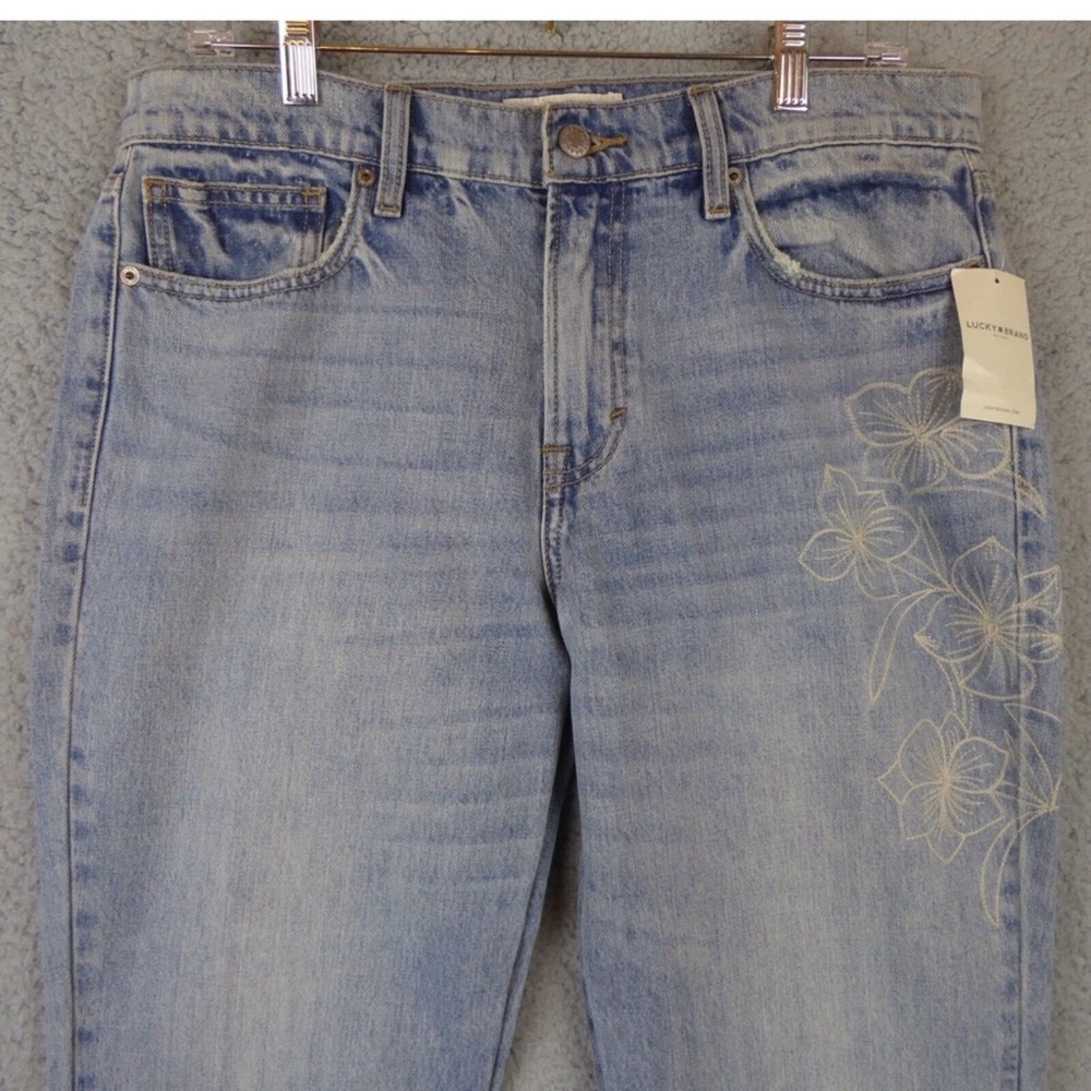 Lucky Brand Sienna Slim Boyfriend Jeans Embroidery Size 10/30 New w/tag removed.